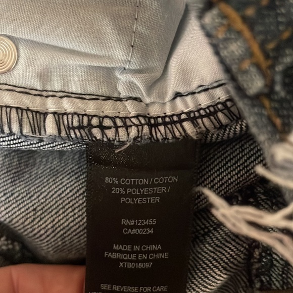 NWT Design Lab Jean Skirt 27 Mini Denim Dark Distressed Blue Classic Grunge Alt - Picture 13 of 14